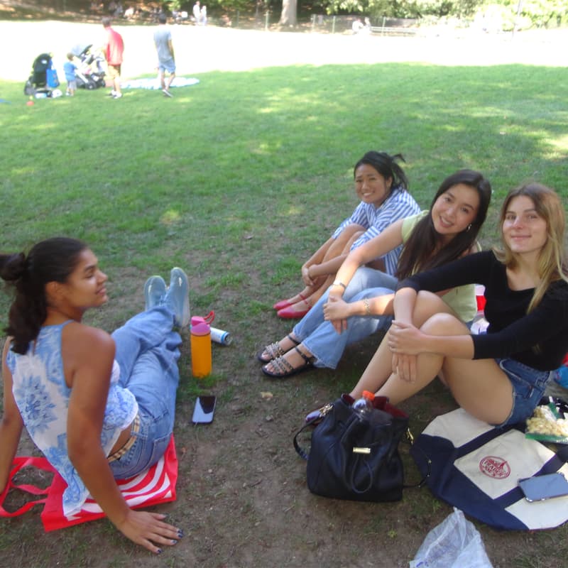 Cover Image for Avenue NYC Summer Mixer: Undergraduate Women Interested in VC & Entrepreneurship