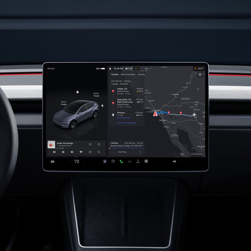 Cover Image for Autopista Inteligente: Tesla SI + Grok Take Over Tech Week @TESLA Masaryk