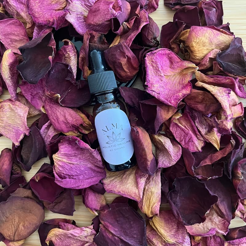 Cover Image for Breathe In: An Introduction to Aromatherapy