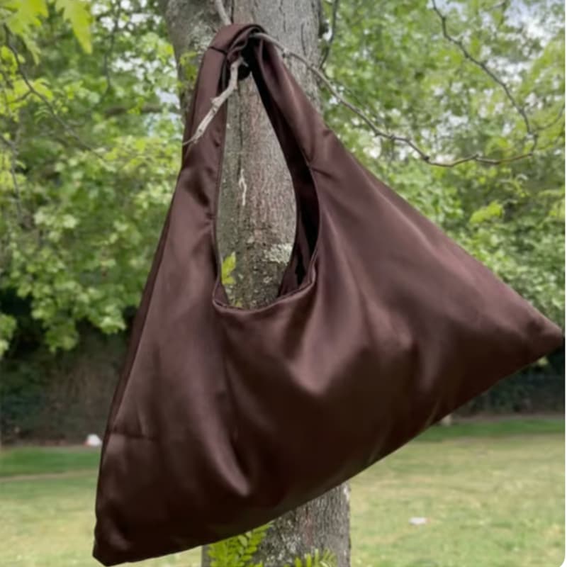Cover Image for Jaqkodí: Introduction to Sewing (Tote Bag Edition), July 30th.
