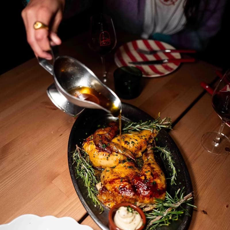 Cover Image for Communal Lunch with Guarda Mór Rotisserie