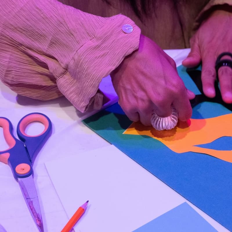Cover Image for Tiny Art Club: collage-making