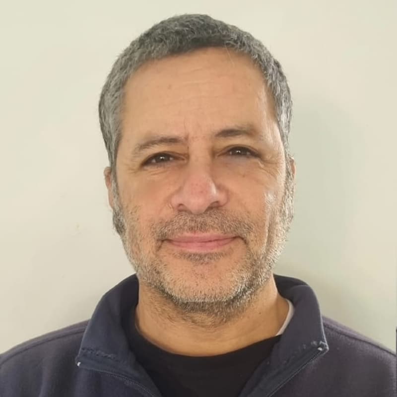 Cover Image for Uso de Métodos de Ondas Superficiales para caracterización del sitio de estaciones sismológicas