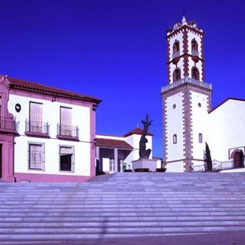Cover Image for Lugares vinculados a la obra teatral de Lópe de Vega “Fuenteovejuna” (Conmemoración del Día del Patrimonio Cultural inmaterial-UNESCO)