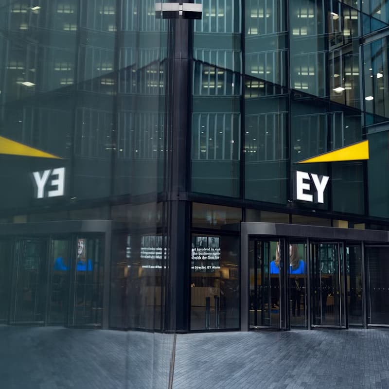Cover Image for Black Undergrad & EY: Internship/Graduate Roles