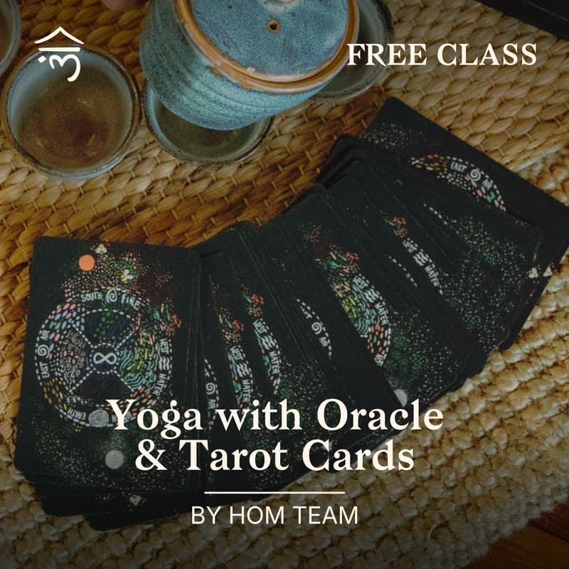 Cover Image for Yoga & Oracle Cards