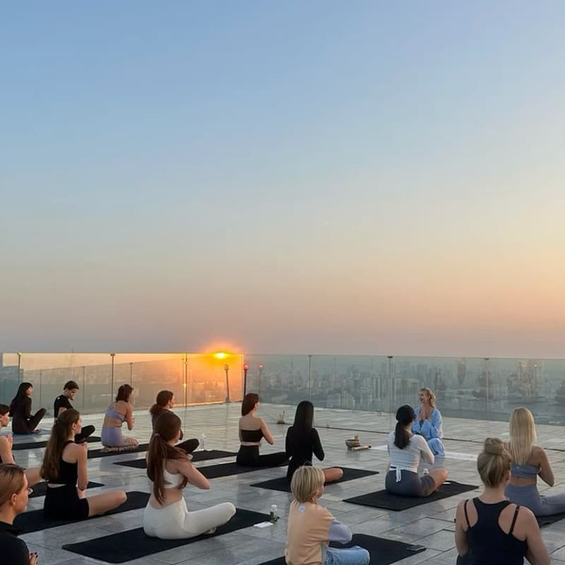 Cover Image for The Girl Code x Kombak – Summer in the City - Rooftop Pilates & Brunch - Geneva Edition