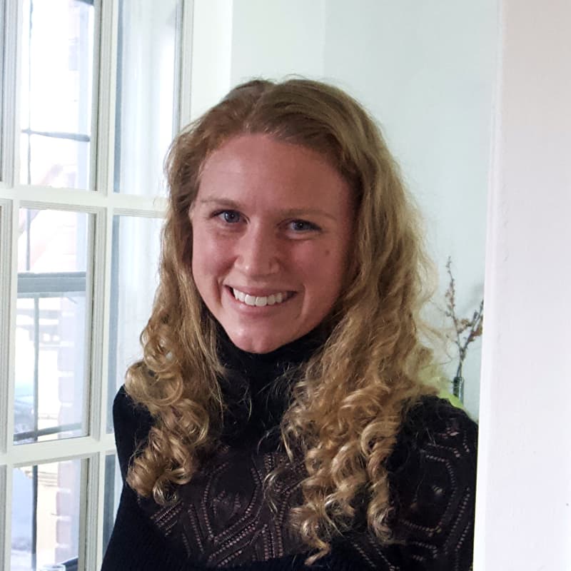 Cover Image for Working with Interior Designers: How Artists Get Chosen with Delia LaJeunesse