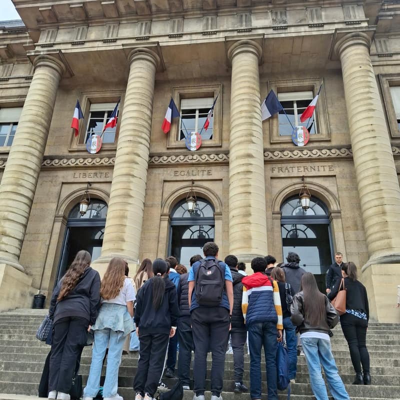 Cover Image for VISITE : Palais de Justice (Île de la Cité) & L'Essouriau (91)