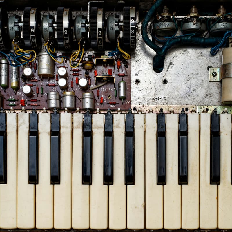 Cover Image for Краткая история электронной музыки