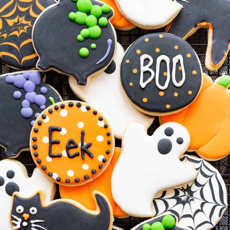 Cover Image for Frightfully Sweet: A WHAC Halloween Cookie Decorating Class
