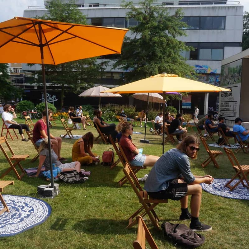 Cover Image for Bookclub 010 X Stadspodium present: Silent Summer Reading📚😎