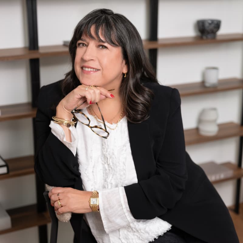 Cover Image for An Evening with E L James