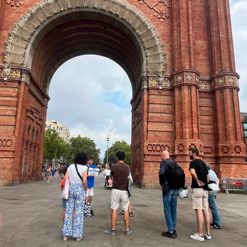 Cover Image for Chess Free Tour BCN (English)
