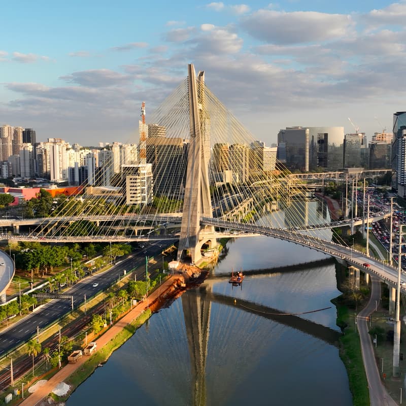 Cover Image for São Paulo Happy Hour