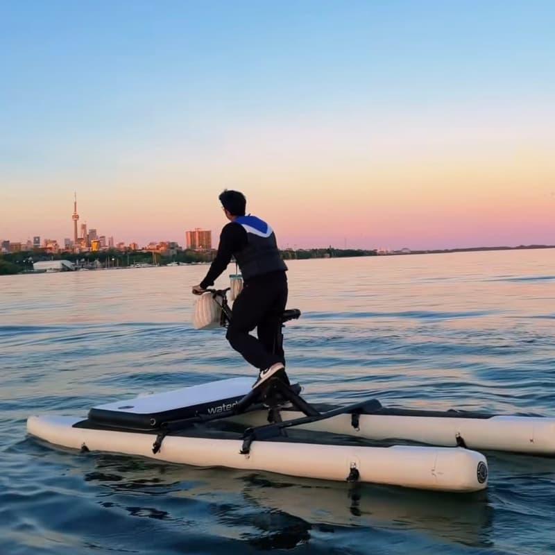 Cover Image for 🚲🛶 High Park Hike + Sunset Waterfront Activities