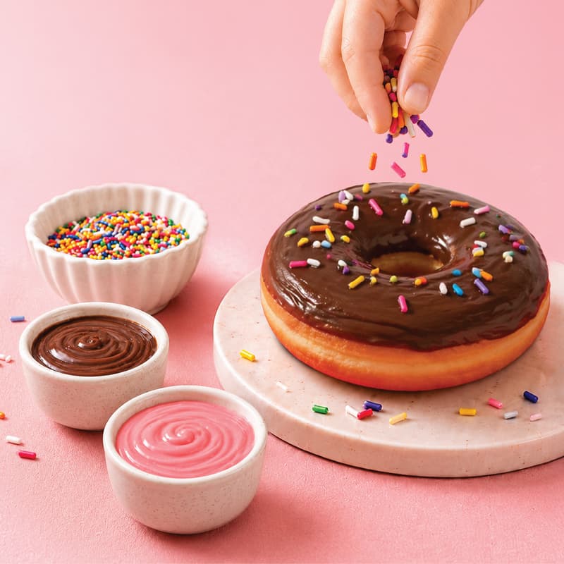 Cover Image for Dunkin' Donut Decorating