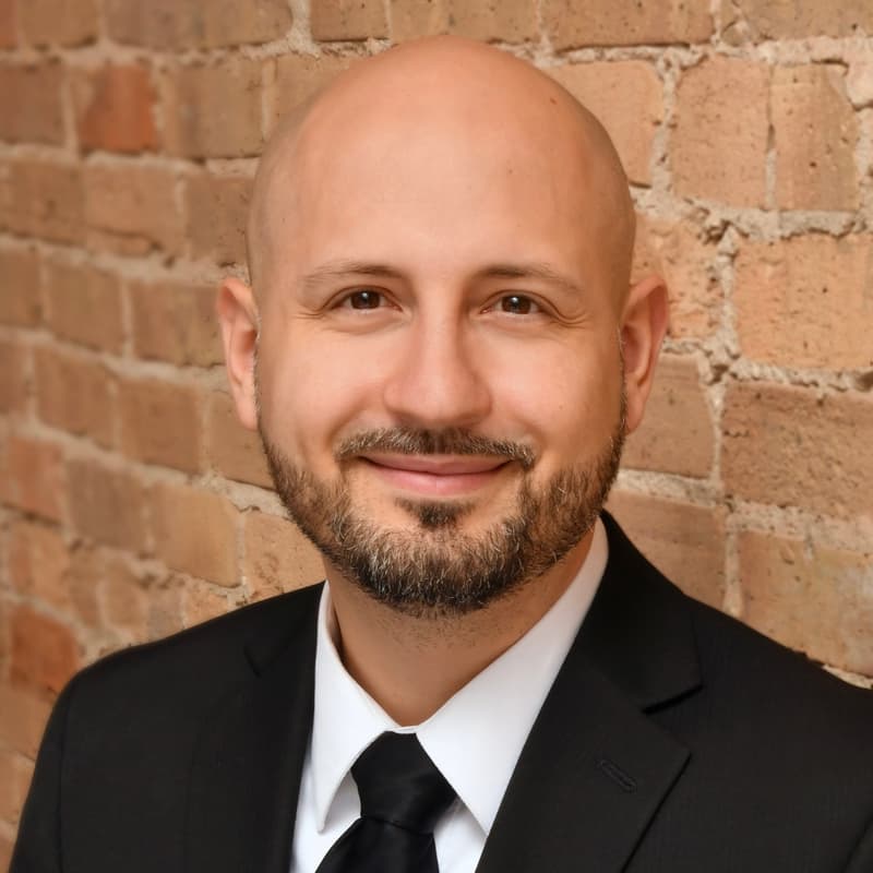 Cover Image for Beyond the Post: Social Media Strategies that Build Relationships & Generate Business with Transition Specialist Noel Marrero