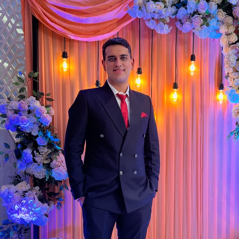 Cover Image for Online Memorial: Paras Pasricha