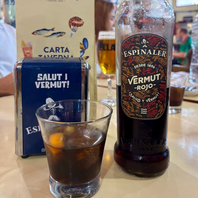 Cover Image for Vermuteo at Vila Nova: A Barcelona Evening