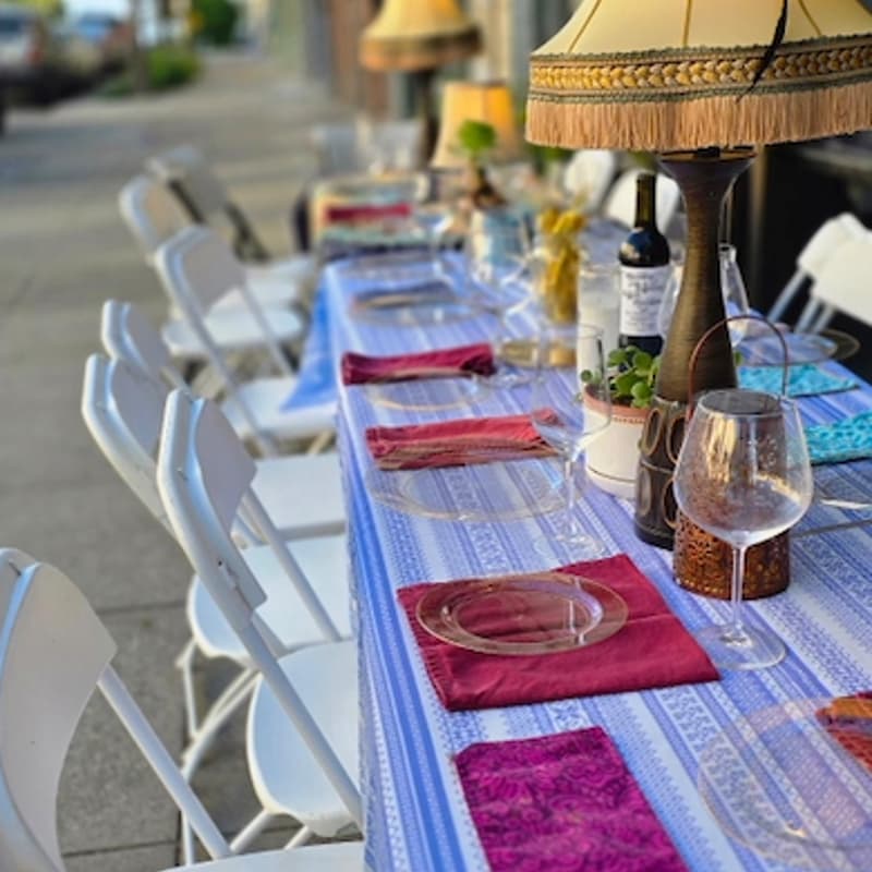 Cover Image for Street Dinner