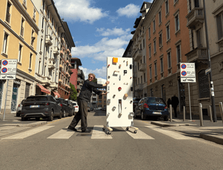 Anti-curating: Making exhibition outside the gallery wallsby Zaccaria Slater