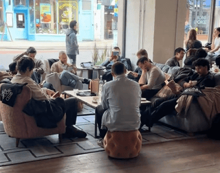 The Performative Read-In (#3) + Sunday Roast