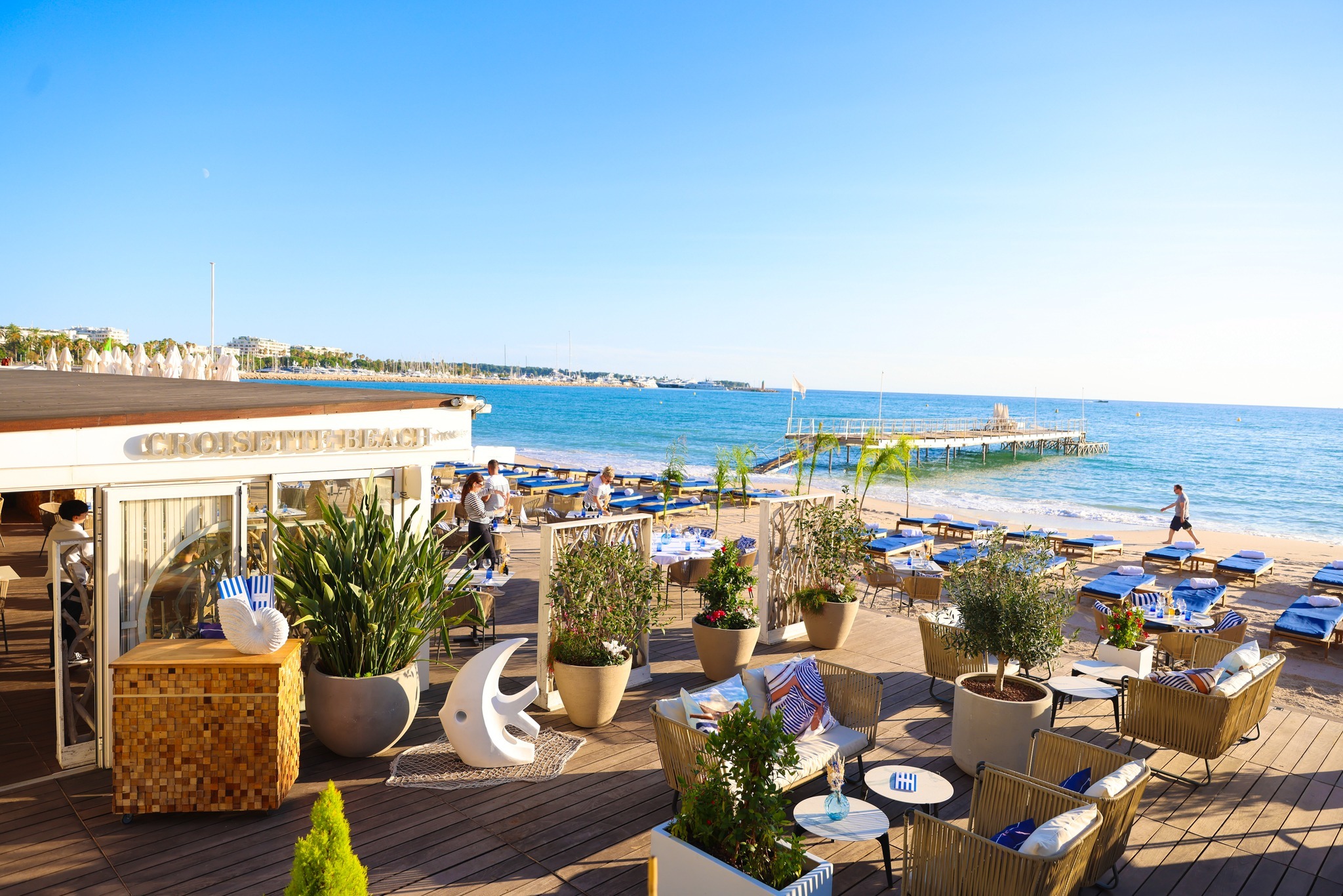 Crypto Nomads | AI x Crypto Sunset Beach Salon