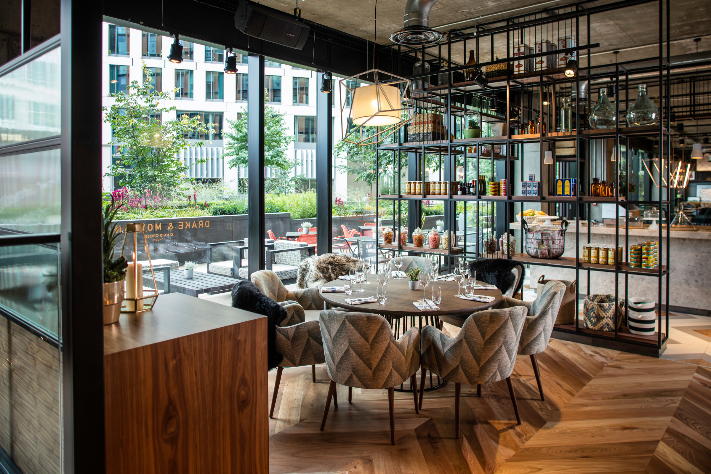 Drake and Morgan, Kings Cross