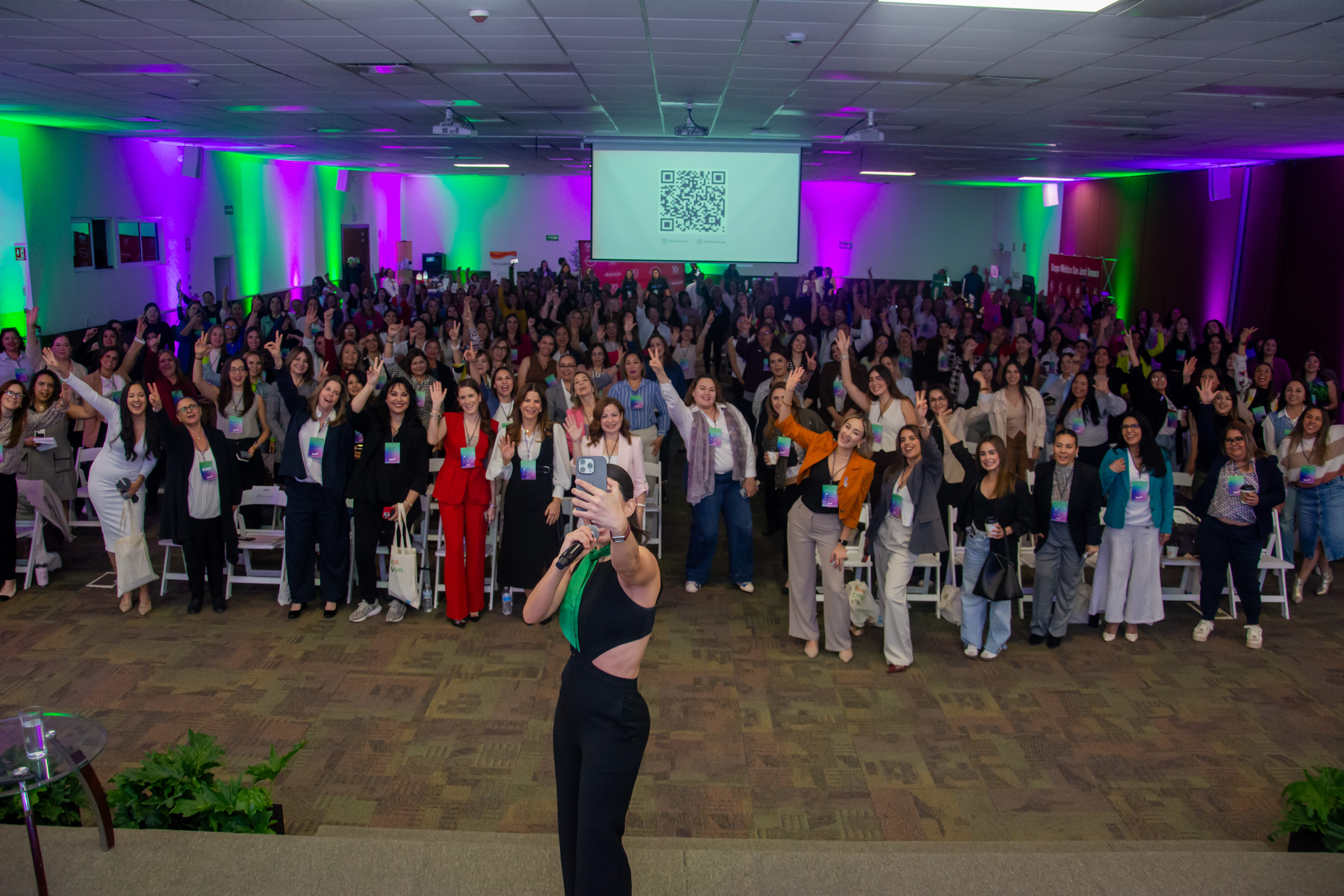 REINVÉNTATE by Womenup!