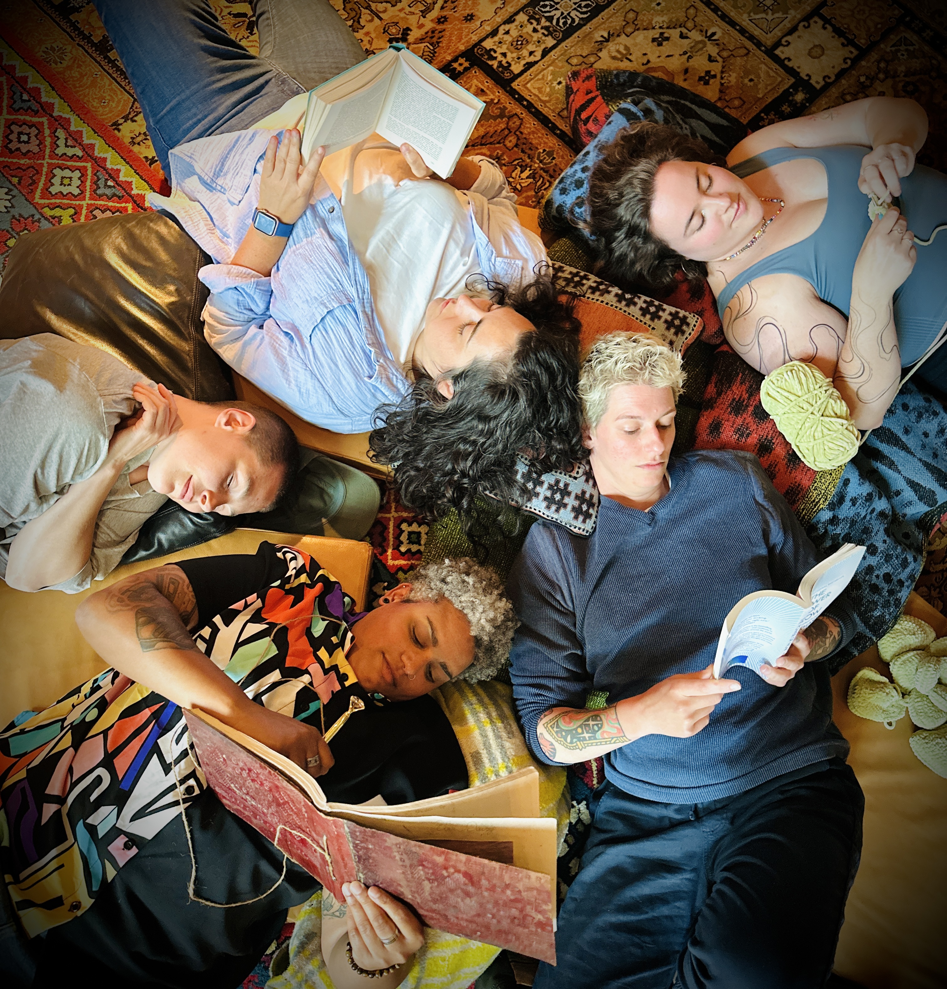 🌈Queer Unplugged PRIDE: Pillow Strike