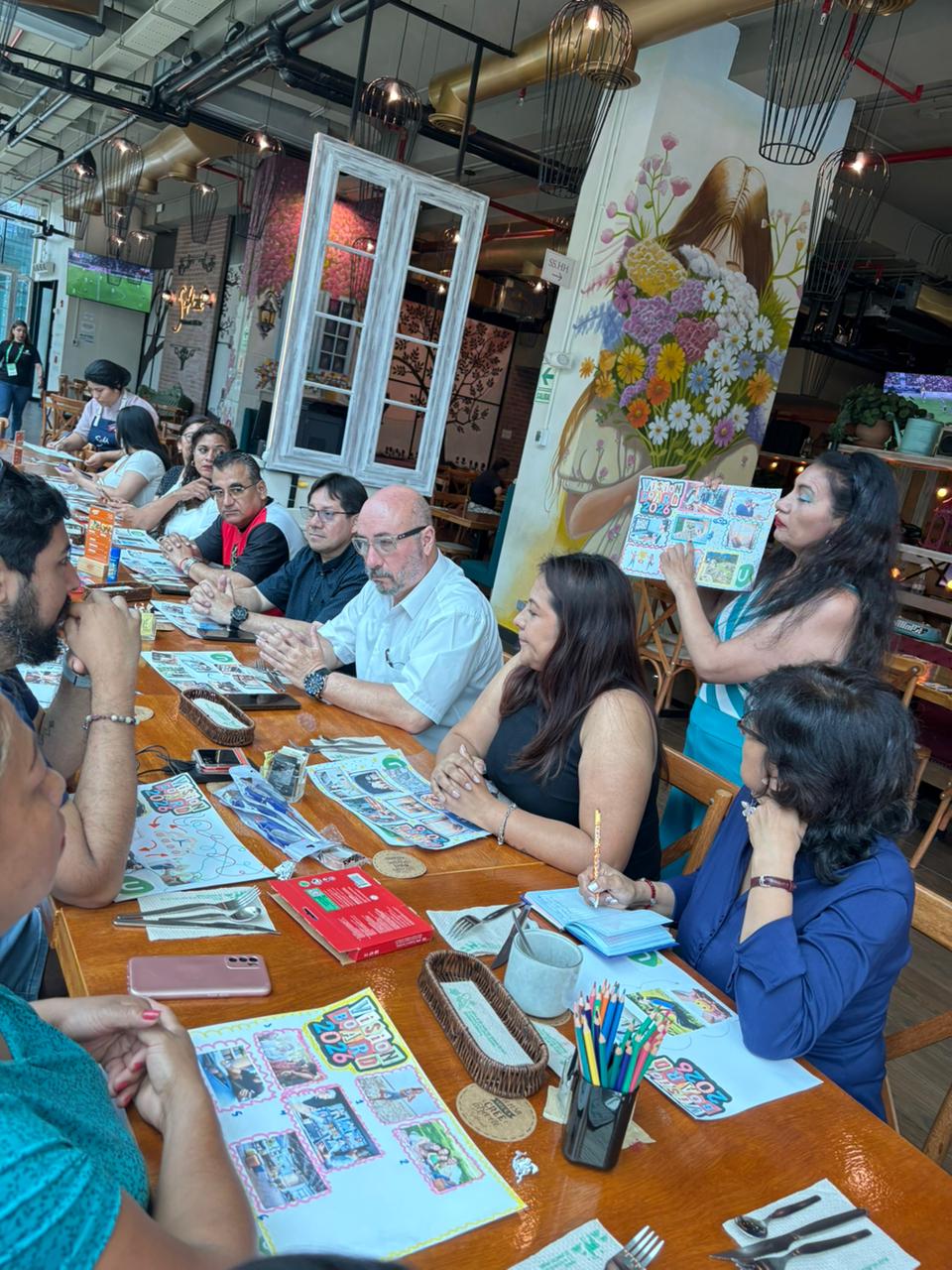 Perú | Happy Hour: Paint and coffee