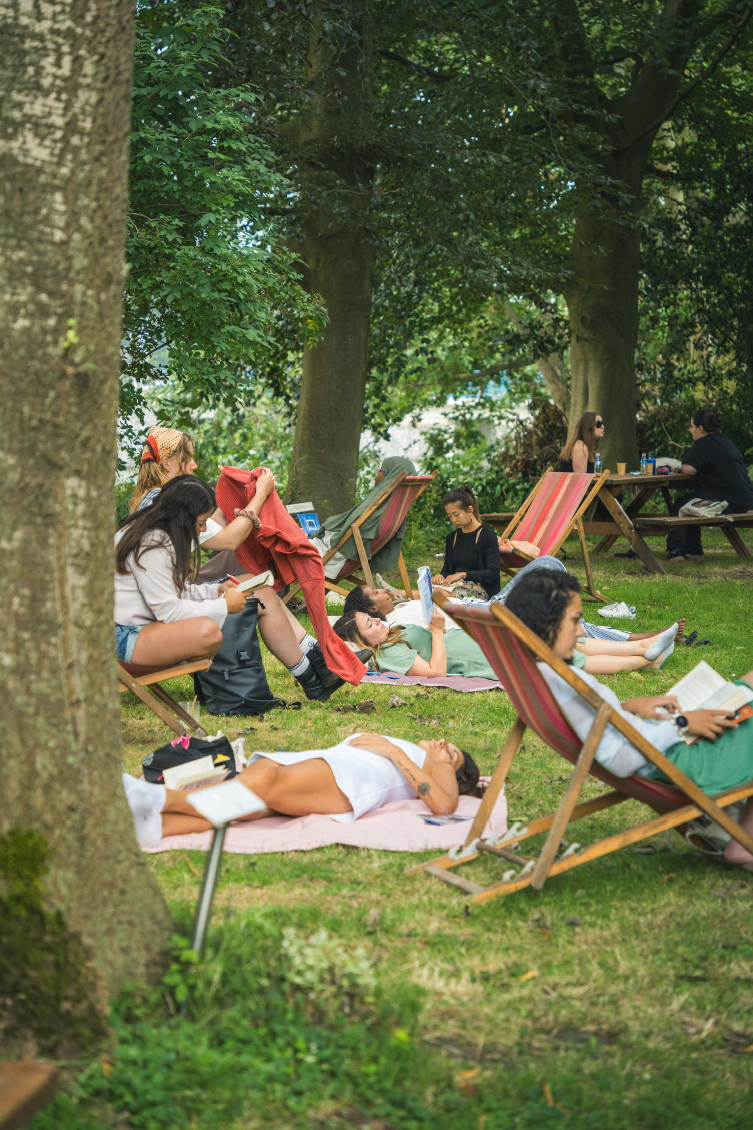 The 1,000-Person OFFLINE Picnic