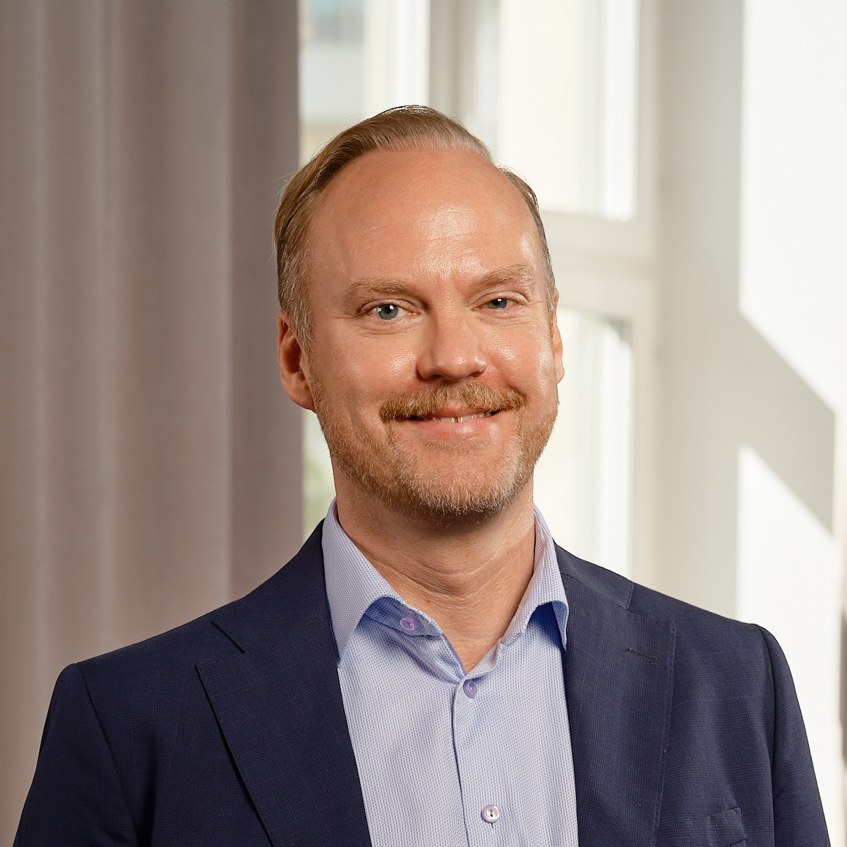 Omslagsbild för Vem styr egentligen cybersäkerheten? [Webinar]