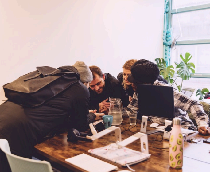 Understanding AI: Digital Skills for the Modern Workplace
